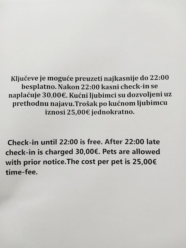 Studio Apartman Krila Wings- Parking In Garage Ζάγκρεμπ Εξωτερικό φωτογραφία