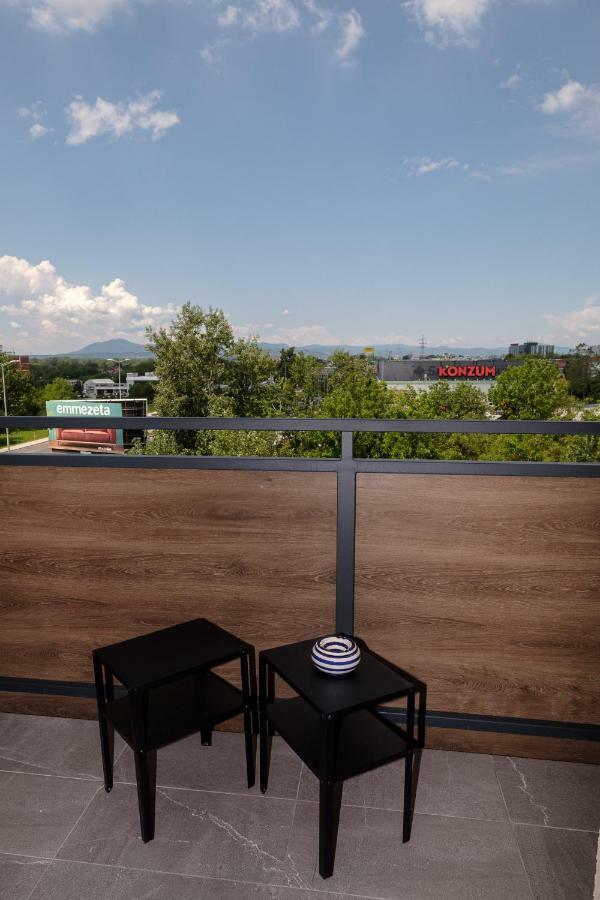 Studio Apartman Krila Wings- Parking In Garage Ζάγκρεμπ Εξωτερικό φωτογραφία