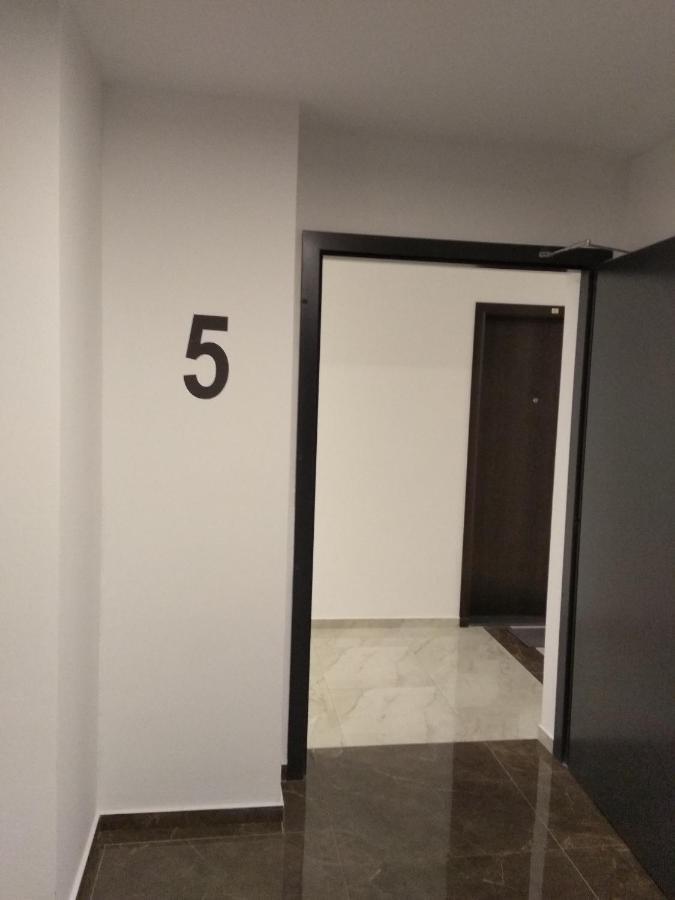 Studio Apartman Krila Wings- Parking In Garage Ζάγκρεμπ Εξωτερικό φωτογραφία
